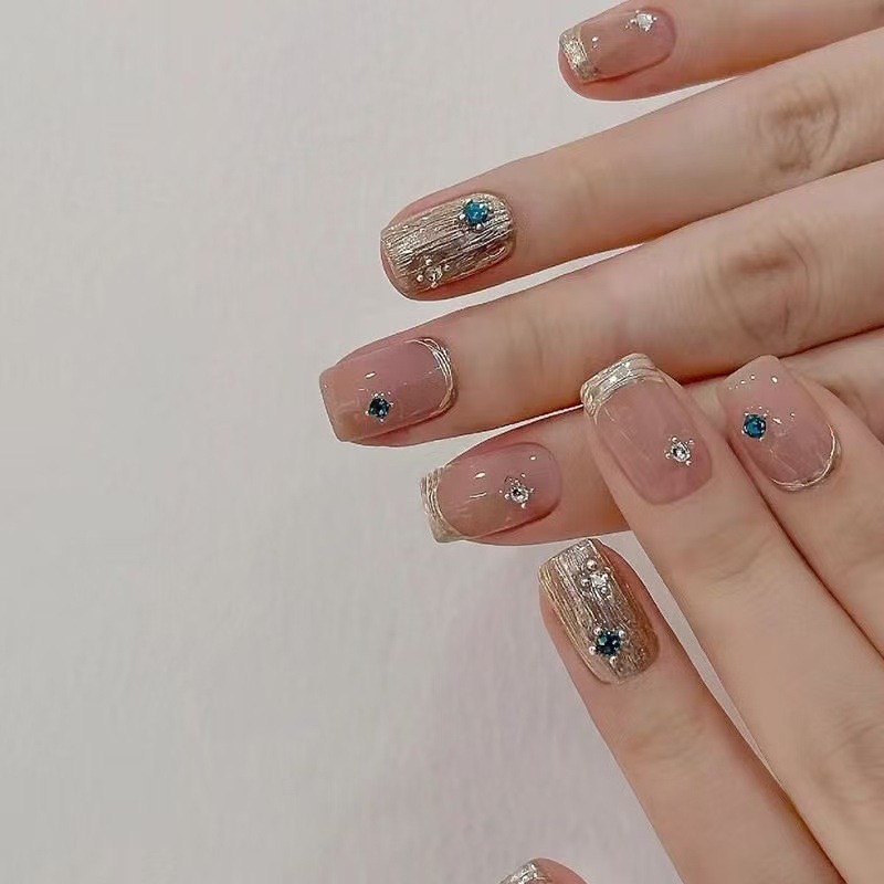 Faux ongles en acrylique faits - Nail Art Eye Cat avis et prix