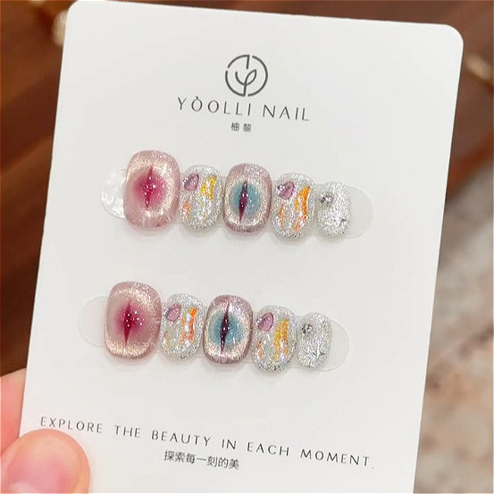 Faux ongles violets à tête ron - Nail Art Eye Cat avis et prix
