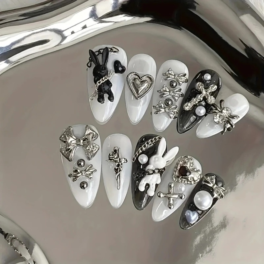 NOUVEAU - 10 pièces de décorat - Nail Art Gothic avis et prix