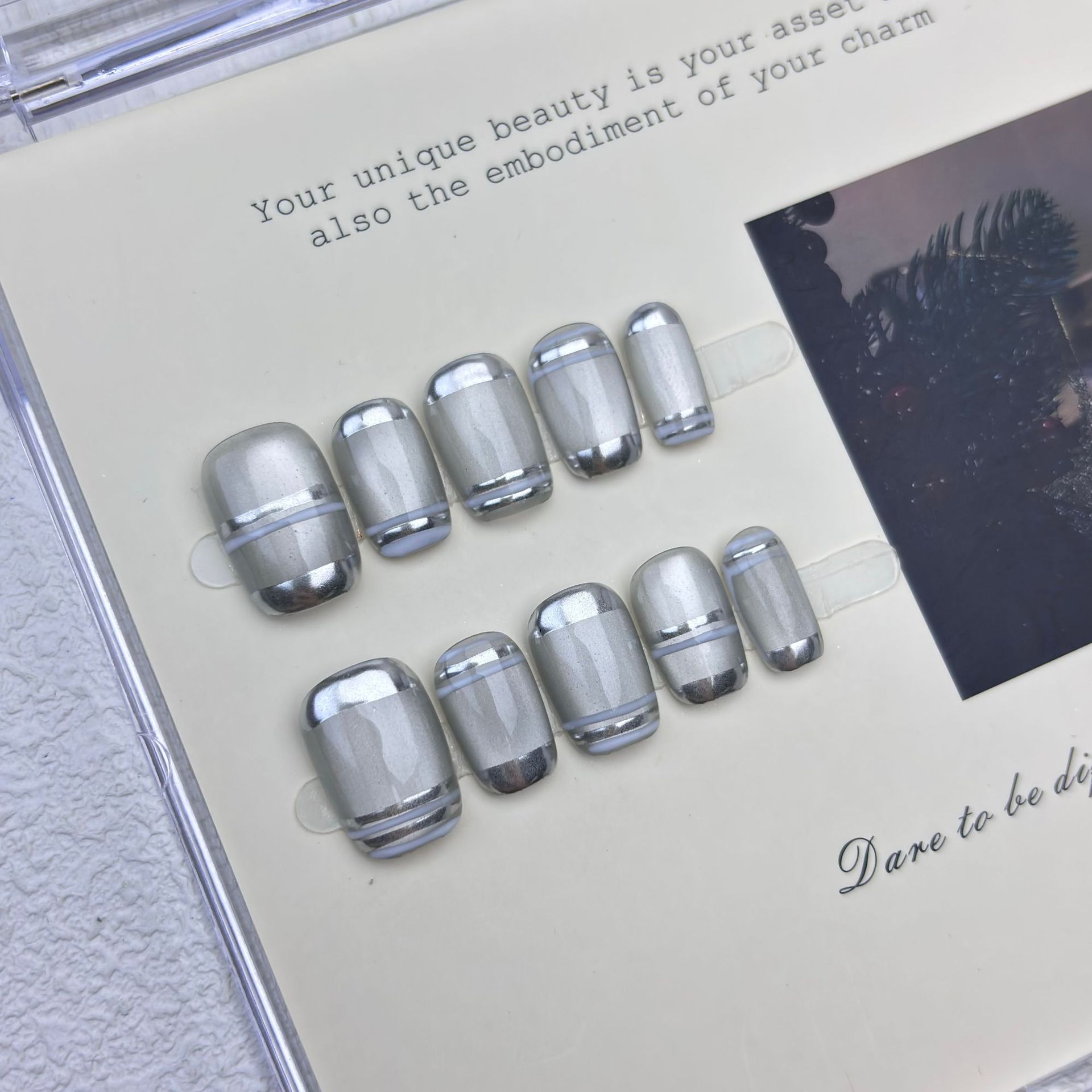 10 faux ongles Aurora Chrome à - Nail Art Eye Cat avis et prix