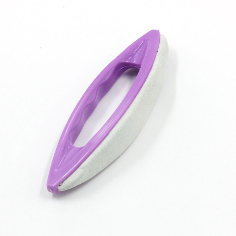 Brosse à ongles en peau de mou - Nail Fan Brush avis et prix